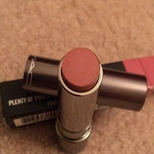 MAC Cosmetics Plumping Lipstick